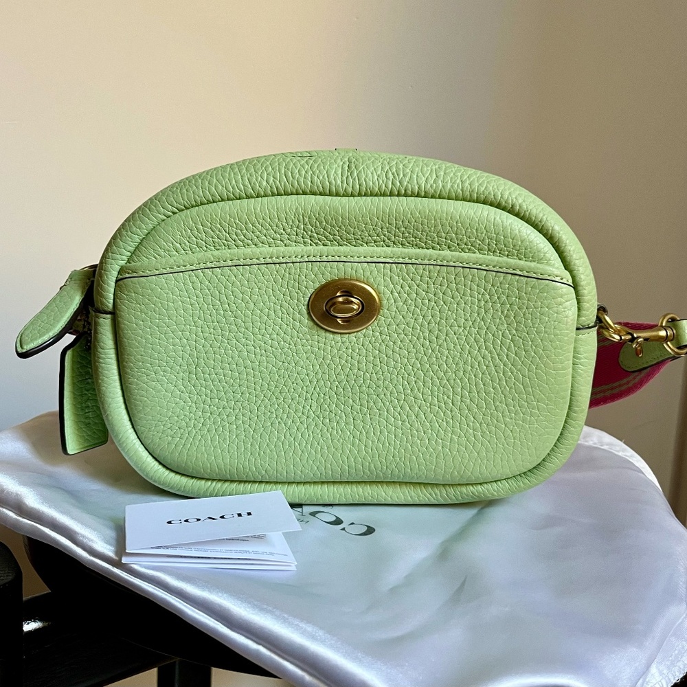 COACH Camera Bag in Pistachio Green